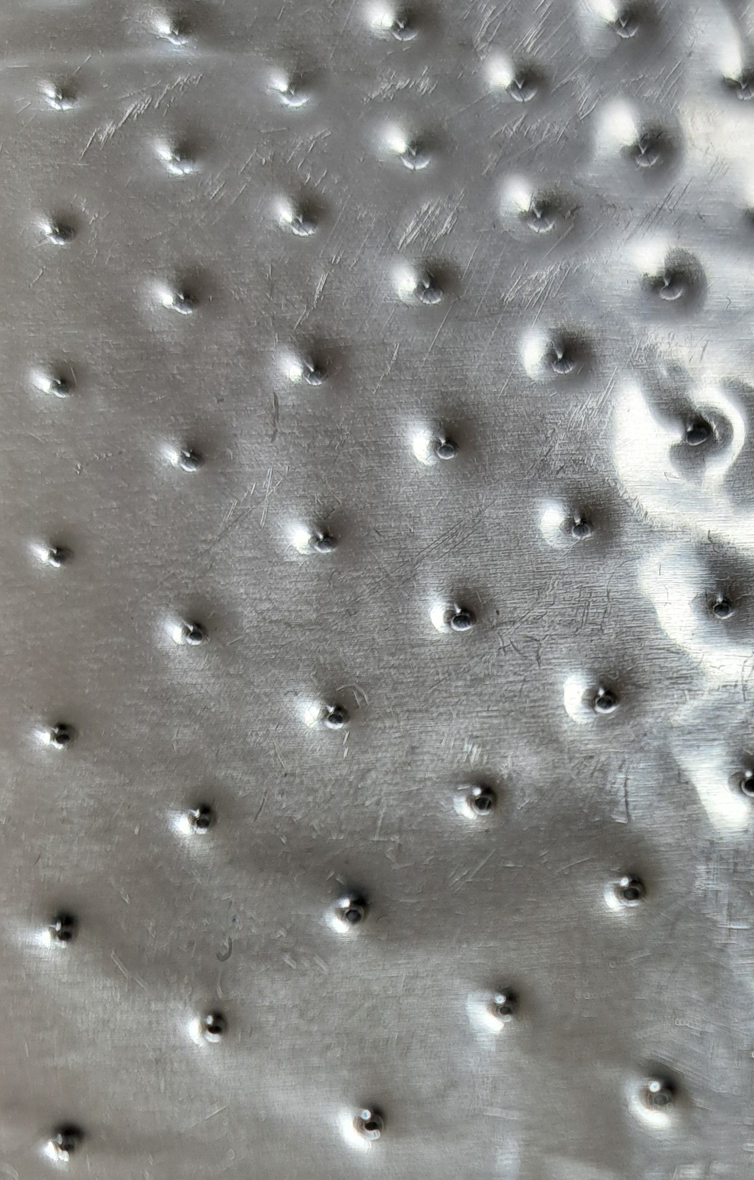(8) Hitzeschild - Glasfasermatte mit geprägter Aluminiumfolie 